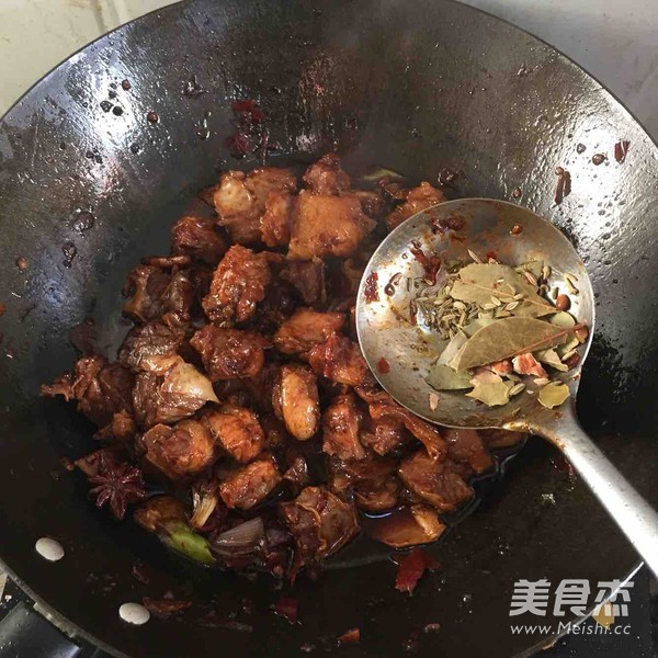 Yang Ji's Secret Braised Beef recipe