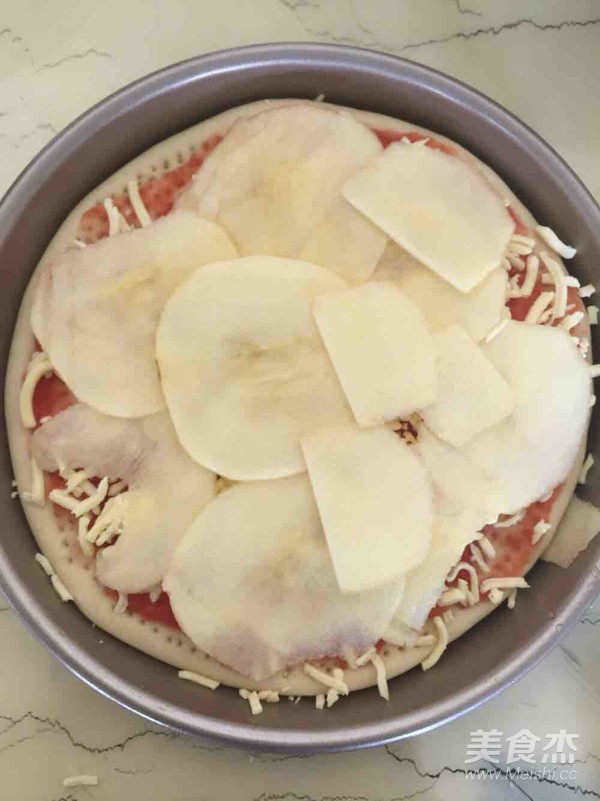 Apple Pizza with Tomato Sauce (homemade Tomato Sauce) recipe