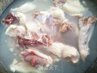 Stewed Duck with Chinese Fungus and Wolfberry recipe