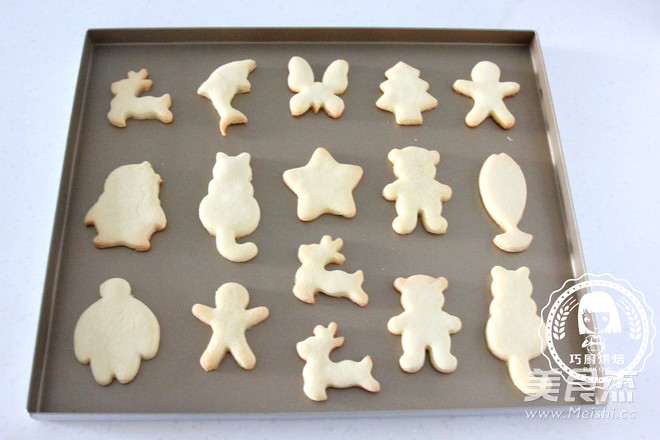 Cute Cartoon Biscuits with Icing Sugar recipe