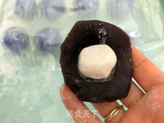 Ding Dong Cat Bean Paste Mochi Buns recipe