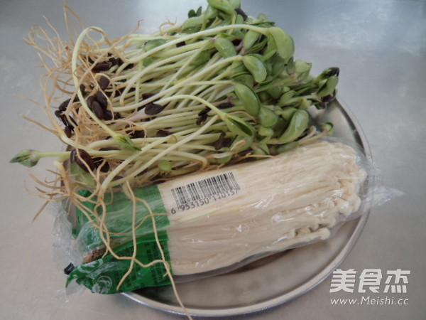 Black Bean Sprouts Mixed with Enoki Mushrooms recipe