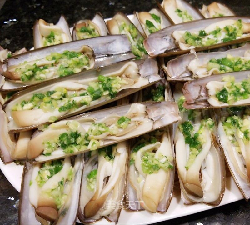 Steamed Shengzi Huang with Ginger, Scallion and Garlic recipe