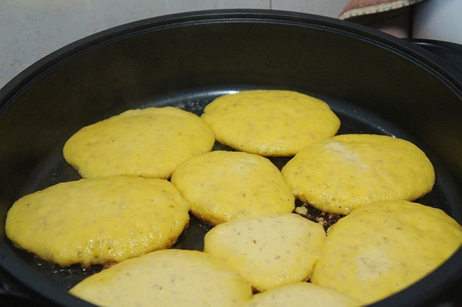 Cornmeal Pan-baked recipe