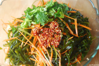 Cool, Crisp and Refreshing Hair-slimming and Nutritious Cold Food-cold Kelp Shreds recipe