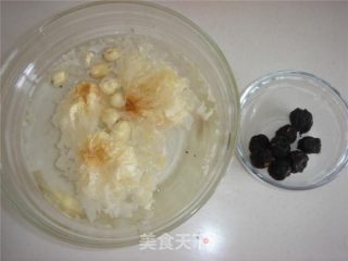 Tremella, Lotus Seed and Apple Soup recipe