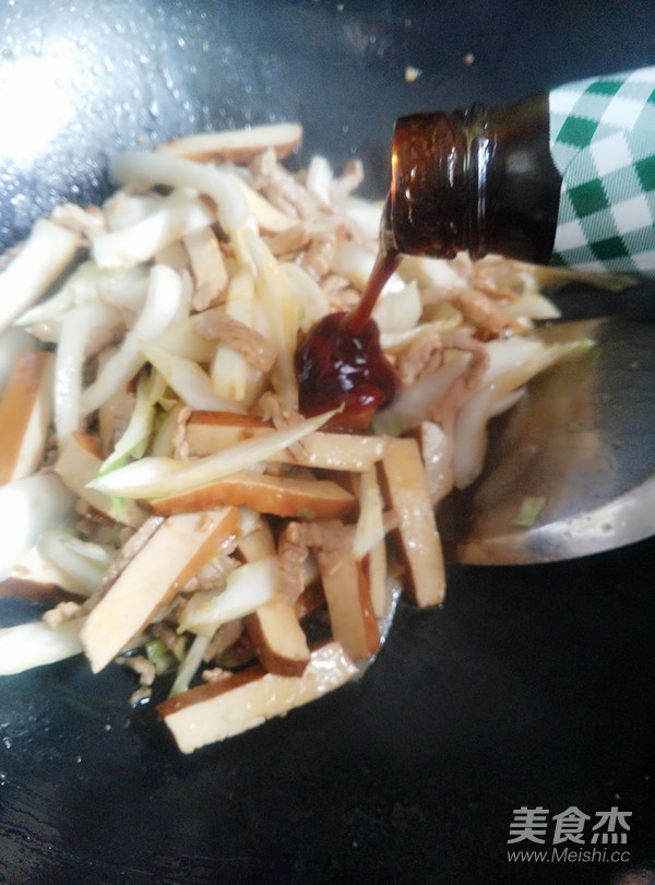 Stir-fried Pork with Dried Cabbage recipe