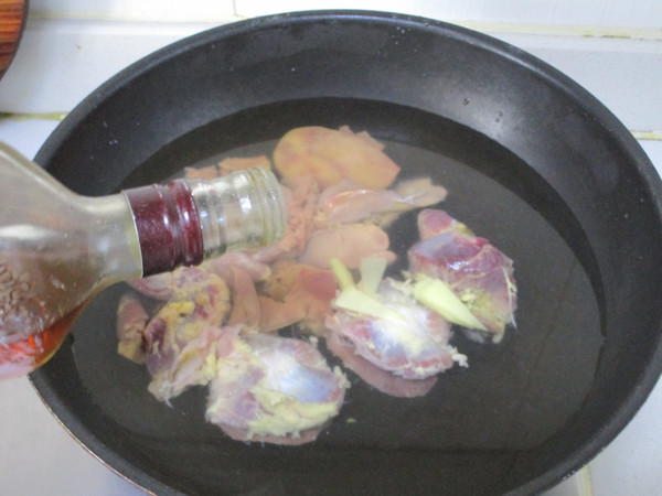 Stir-fried Chicken Miscellaneous with Green Garlic recipe