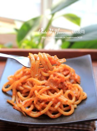 Fried Udon Noodles with Kimchi Meat recipe