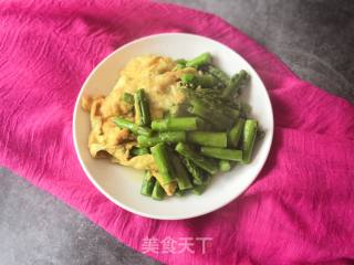 Fried Asparagus with Egg recipe