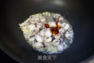 Stir-fried Cuttlefish with Spring Chives recipe