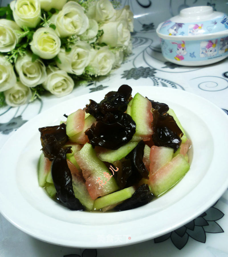 Black Fungus Mixed with Watermelon Rind recipe