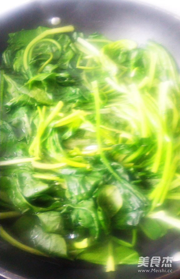Greenor Conch with Spinach recipe