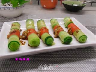 Cucumber Carrot Roll recipe