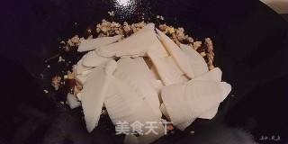 Stir-fried Winter Bamboo Shoots recipe