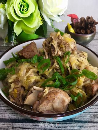 Braised Sauerkraut with Pork Ribs recipe