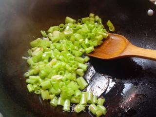 Stir-fried Water Spinach with Sour Stalks recipe