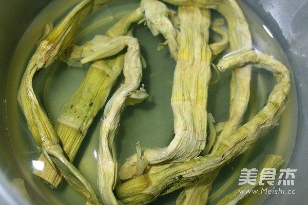 Salted Goose Bamboo Shoots Steamed recipe