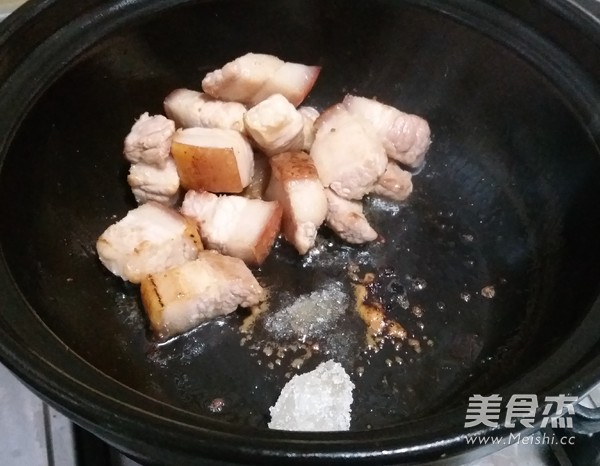 Braised Pork with Golden Garlic recipe