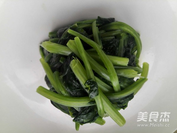 Spinach with Sesame Sauce recipe