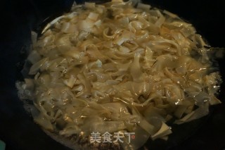 [jiangxi] Bamboo Shoot Skin Mixed with Red Oil recipe