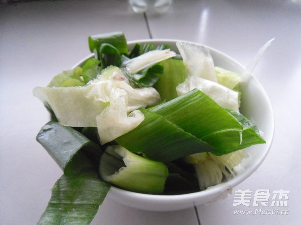 Roasted Dried Fish with Scallions recipe