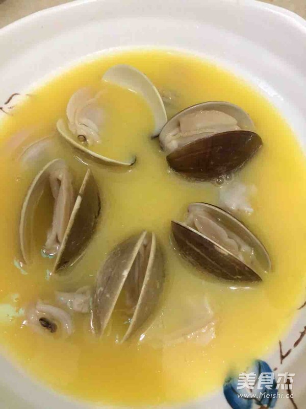 Steamed Egg with Clams recipe