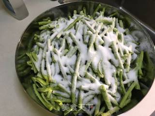 Pickled Cowpea Pickles recipe