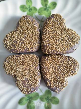 Black Rice Noodle Sesame Cake recipe