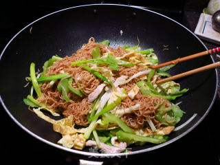 Fried Noodles with Bitter Gourd Pork Slices recipe