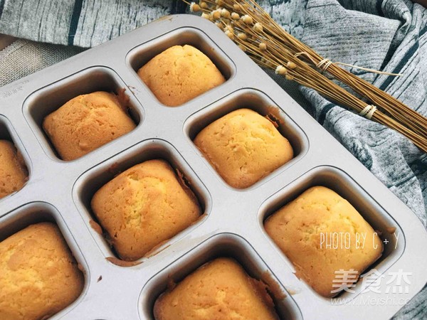 Pumpkin Peanut Crushed Pound Cake that Tastes Delicious in Every Bite recipe