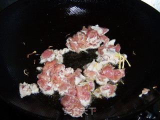 Fried Pork with Green Onions, A Must-eat in Winter recipe