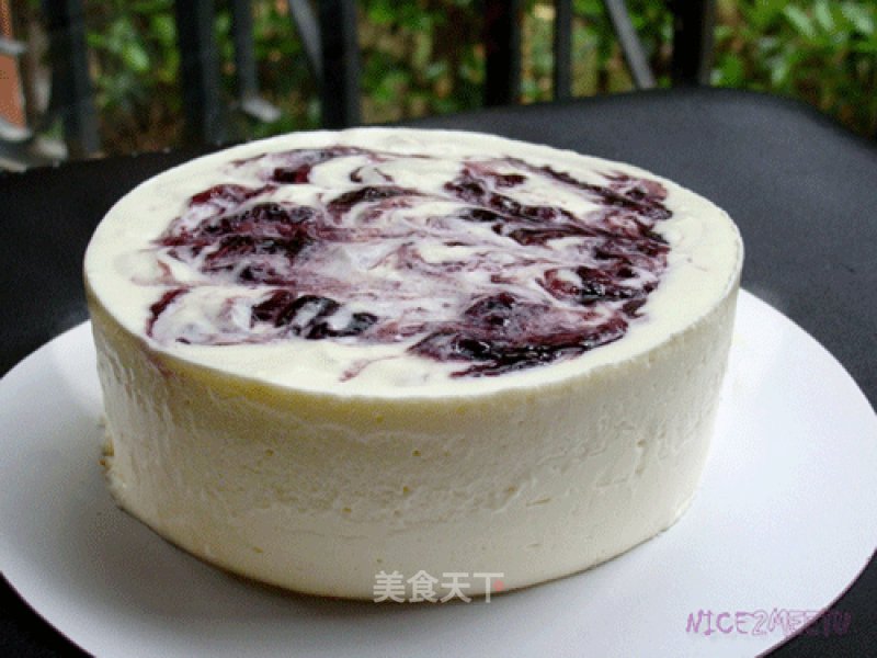 Blueberry Yogurt Frozen Cake recipe