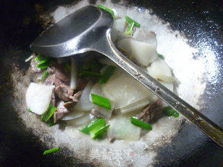 Stir-fried Radish with Pork Lungs recipe