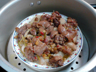 Steamed Chicken with Taro recipe