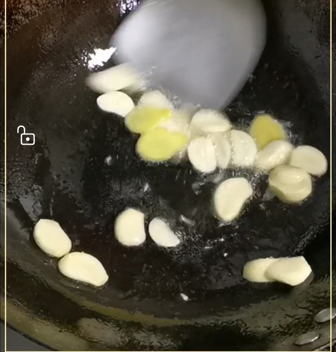 Braised Chicken with Onion and Mushroom recipe