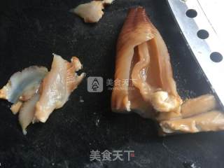 Stir-fried Geoduck Slices with Spring Bamboo Shoots and Pickles recipe