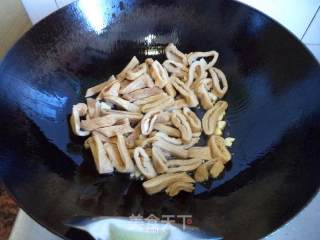 Stir-fried Beef Intestines with Asparagus recipe