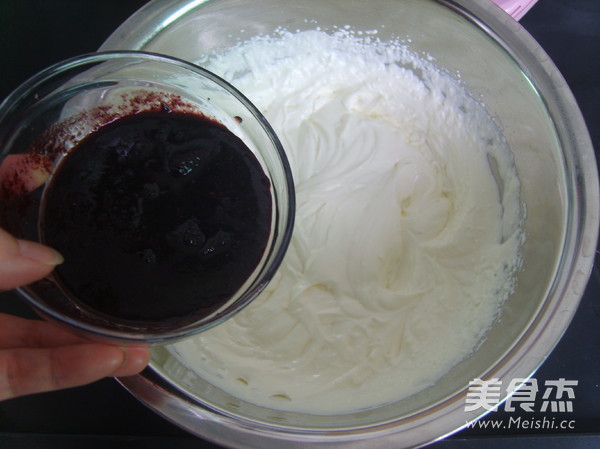 Mulberry Wine Mousse recipe