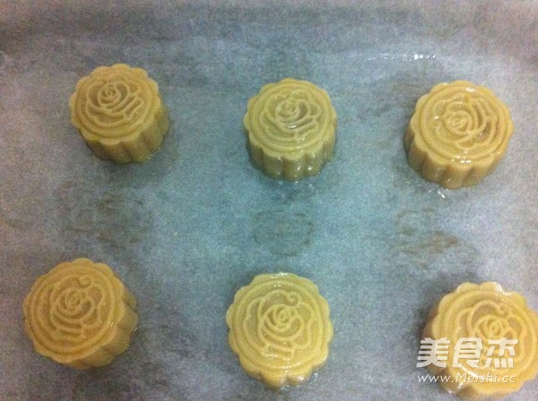 Lotus Paste Moon Cake recipe