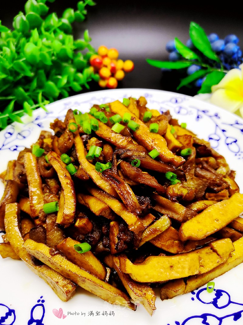 Stir-fried Eggplant Strips with Minced Meat recipe
