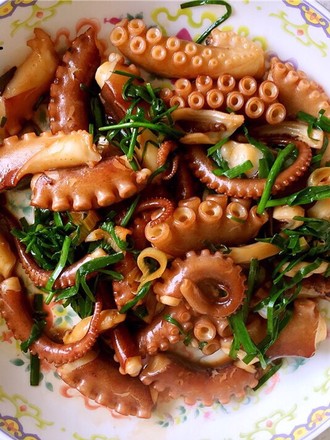 Stir-fried Chives with Octopus recipe