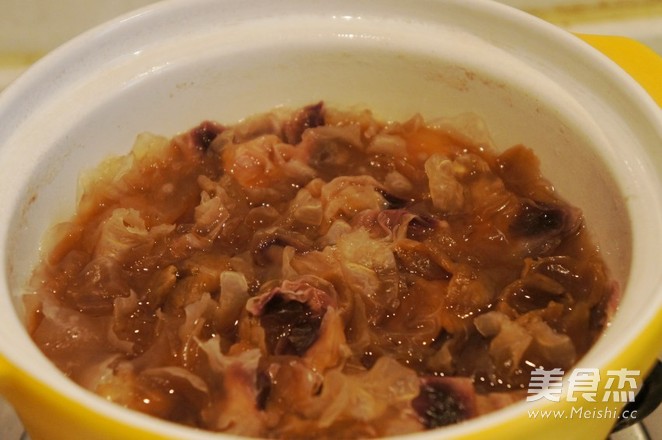 Peony Tremella and Lotus Seed Soup recipe