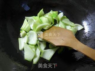 Stir-fried Sea Prawns with Vegetable Stems recipe