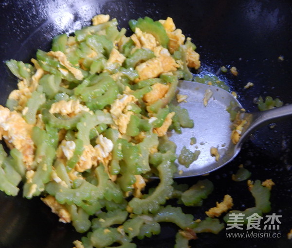 Bitter Gourd Scrambled Eggs recipe