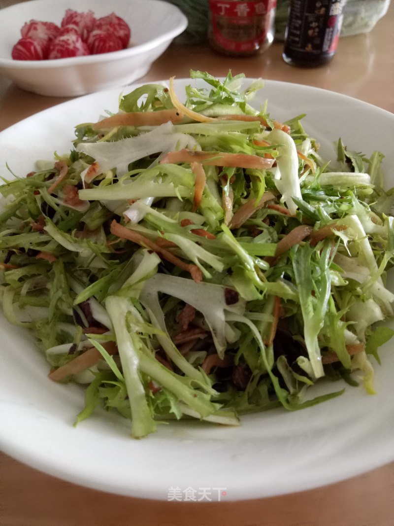 Clove Fish Mixed with Bitter Chrysanthemum recipe