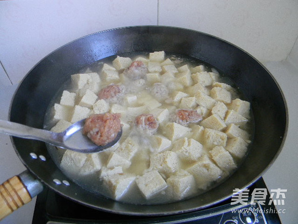 Frozen Tofu Boiled Meatballs recipe
