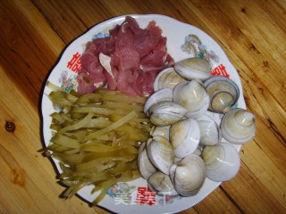 Tonic Soup with Clams and Mustard recipe