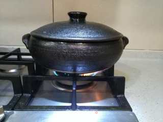 Pistachio Sister Salted Chicken Claypot Rice recipe