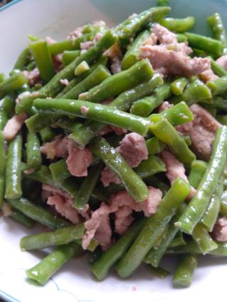 Stir-fried Shredded Pork with Cowpea recipe